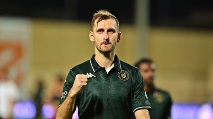 نوربرت جيومبر مدافع الخلود