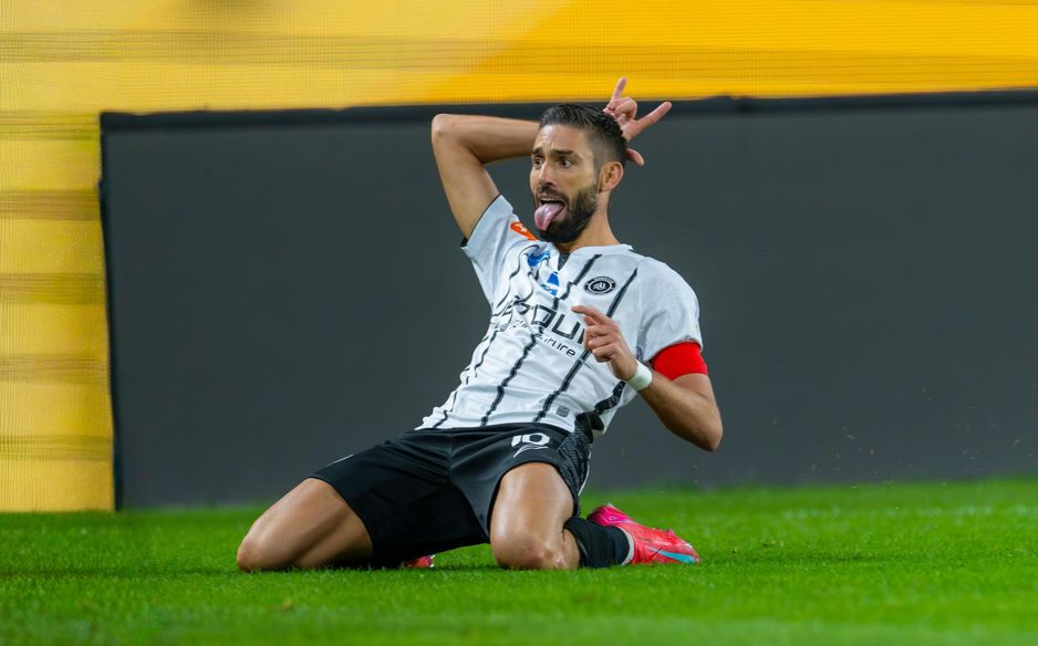Al Shabab captain Yannick Carrasco scores v NEOM SC