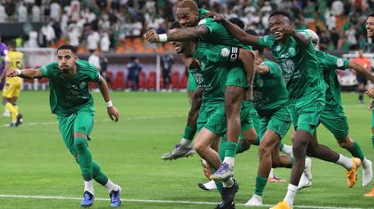 Ivan Toney scores penalty for Al Ahli to defeat Al Taawoun