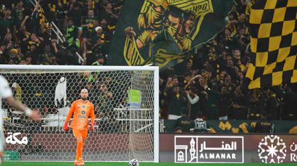 رايكوفيتش في مباراة الاتحاد والاتفاق تعرض للبطاقة الحمراء الثانية في الموسم