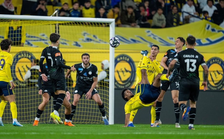 Kingsley Coman scores incredible overhead-kick for Al Nassr v Al Shabab