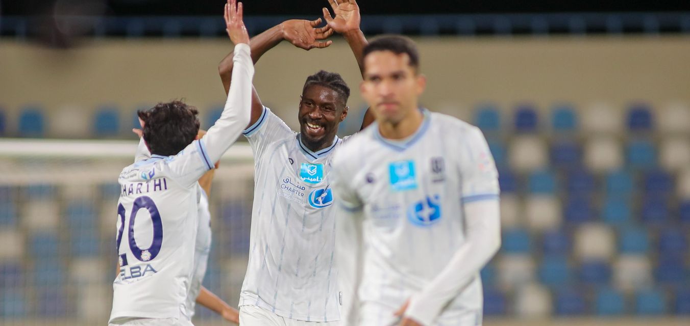 صالح الحارثي مهنئًا الربيعي بالهدف الذي سجله من صناعة بيدروزا