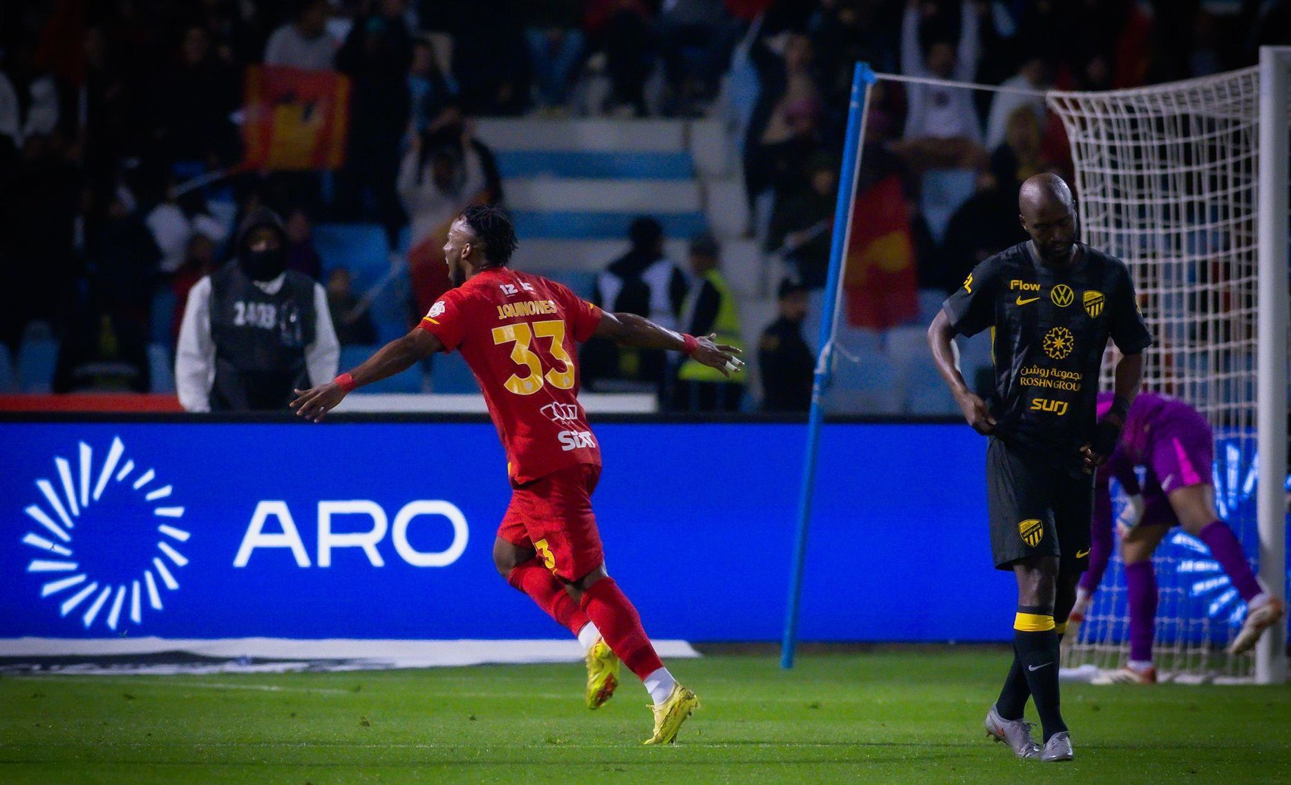 ستة انتصارات متتالية.. القادسية يتجاوز الاتحاد في الدمام