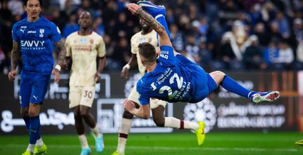 Al Hilal's Sergej Milinkovic-Savic scores incredible overhead-kick v Al Fayha