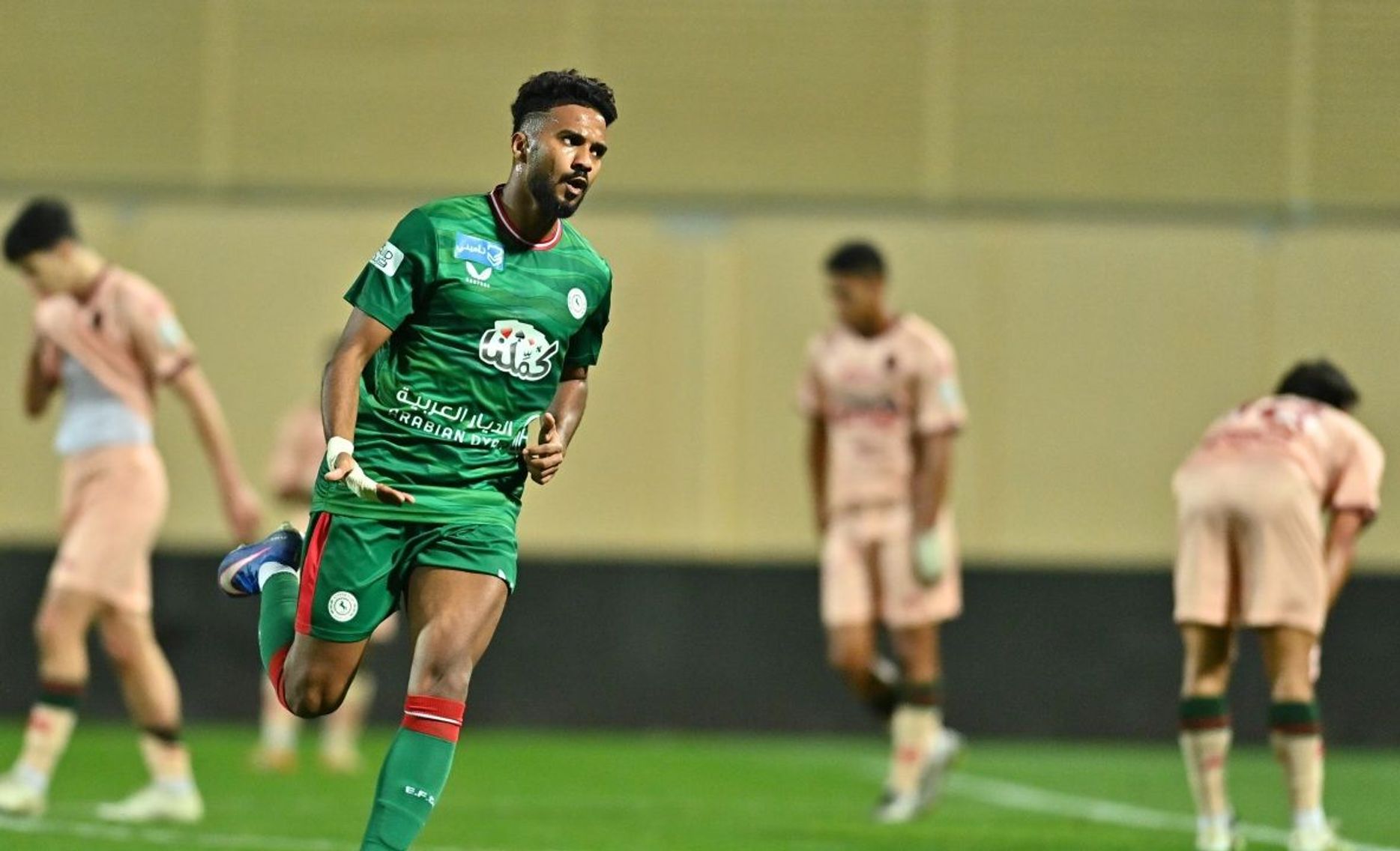 خالد الغنام يتوهج ويقود الاتفاق للانتصار على الخلود