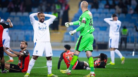 مالكوم متحسرًا على فرصة مهدرة أمام مرمى الرياض قبل لحظات من نهاية الوقت الأصلي للمباراة