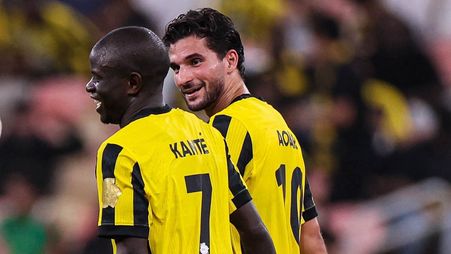 بثنائية عوار وكانتي.. الاتحاد يستعيد نغمة الانتصارات على حساب الأخدود