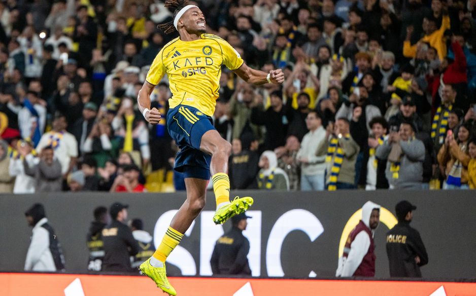Mohamed Simakan celebrates Al Nassr's winner at home to Al Taawoun