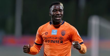 فاشون ساكالا محتفلًا بتسجيله في المباراة الثالثة على التوالي