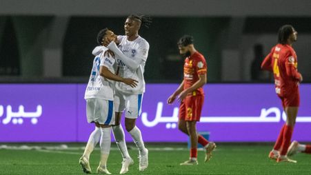 سالم الدوسري ينقذ الهلال من الخسارة الأولى في الدوري بهدف الدقيقة 90