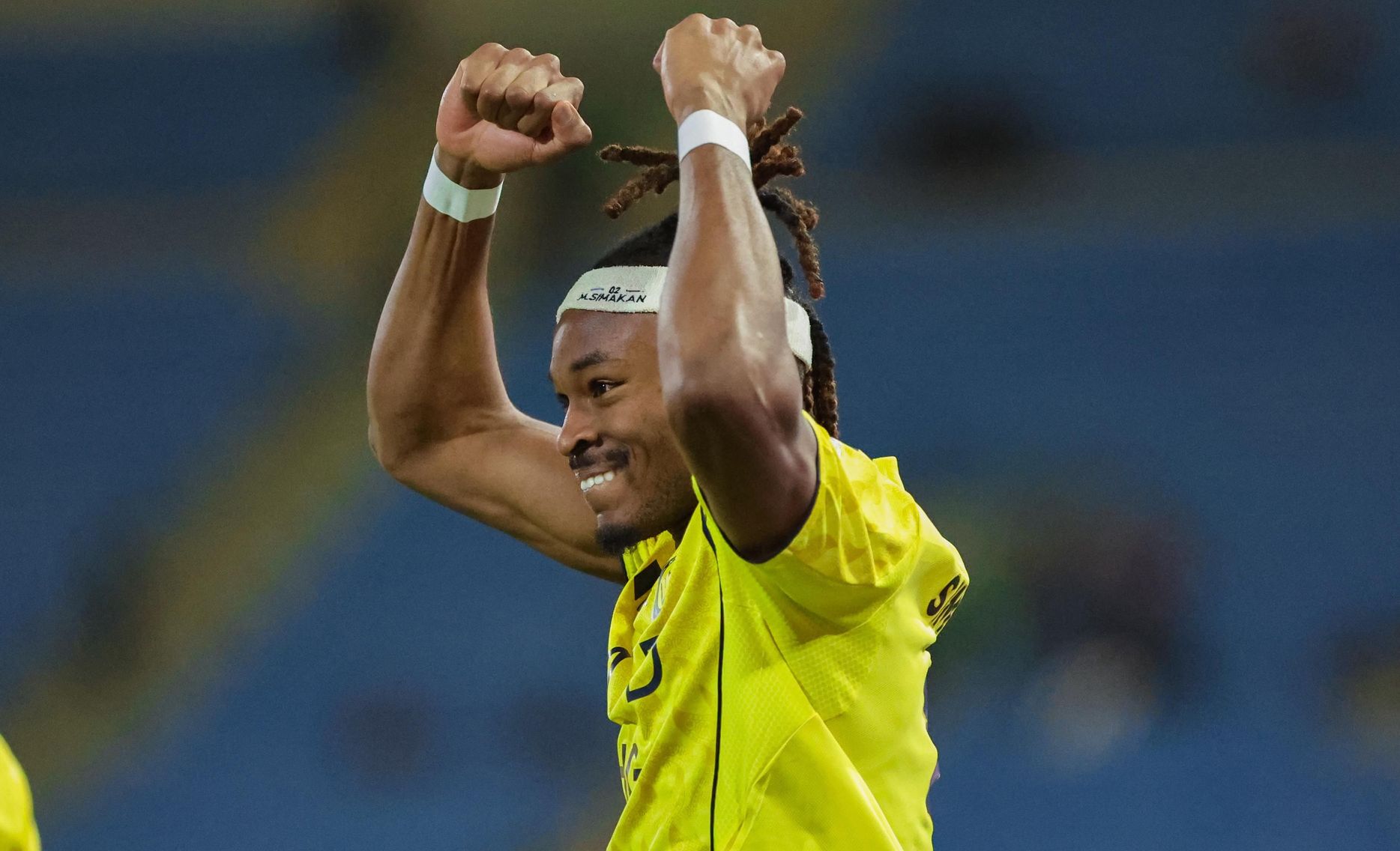 سيماكان مدافع يعشق الدور الهجومي