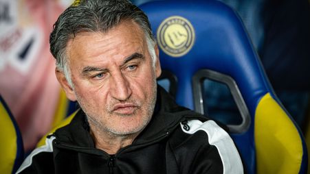 كريستوف غالتييه في مباراة فريقه نيوم أمام مستضيفهم النصر