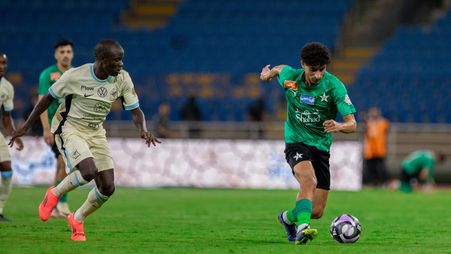 صراع النقاط يشعل الإثارة في مواجهات اليوم الأول من الجولة الـ20