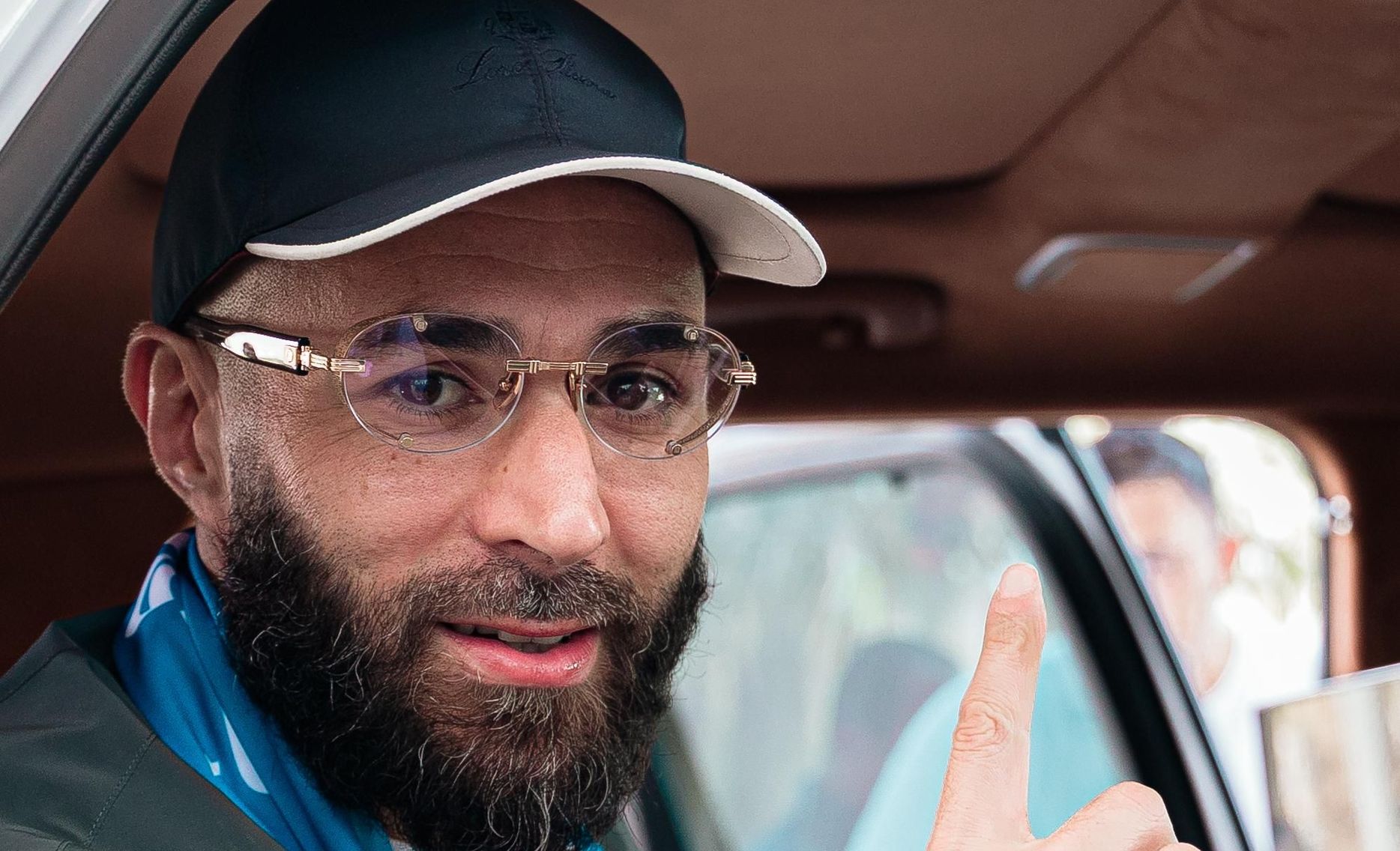 New signing Karim Benzema arrives at Al Hilal