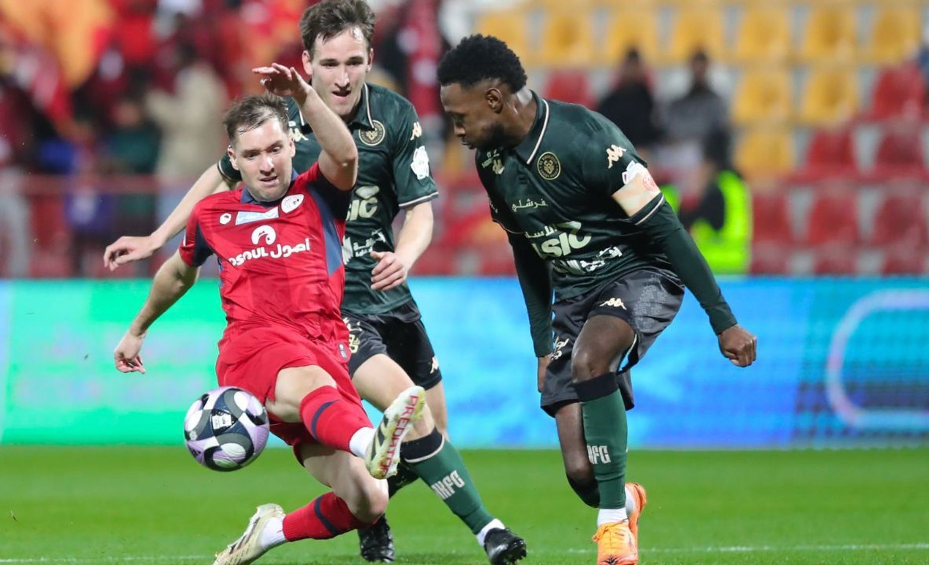 ضمك والخلود يكتفيان بنقطة لكلٍ منهما