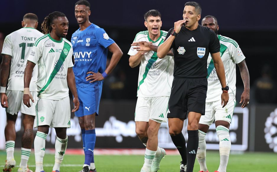Al Ahli's Roger Ibanez contests a decision in Al Ahli's 0-0 draw at Al Hilal