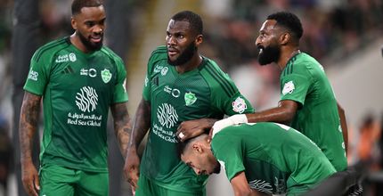 توني وكيسيه والبريكان اتجهوا إلى محمد عبدالرحمن بعد تسببه في الهدف الثاني أمام الحزم