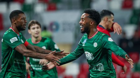 الاتفاق يتجاوز ضمك بثنائية