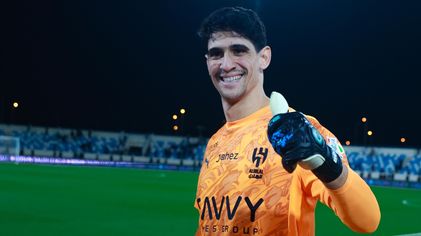 ياسين بونو - تشكيلة الجولة 21