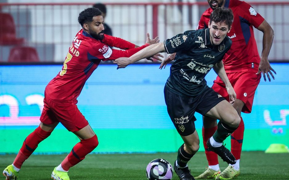 Spanish midfielder Iker Kortajarena has gone straight into the Al Kholood line-up