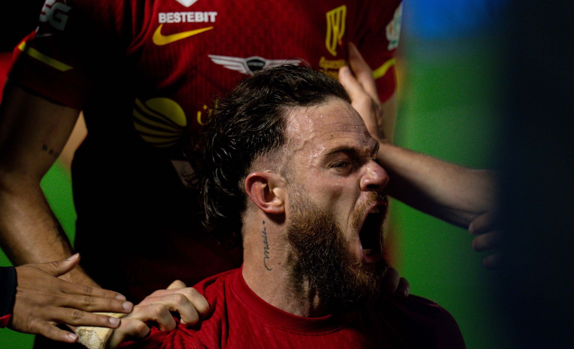 ناهيتان نانديز يُهدي القادسية نقطتين في وقت قاتل أمام نيوم