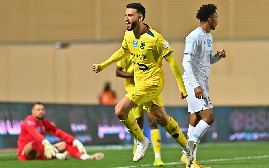 السومة يسجل هدف الانتصار للمرة الثالثة في مباراة يكسبها الحزم بهدفين مقابل هدف