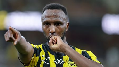 كادش يوقع على الانتصار .. الاتحاد يخطف نقاط الفيحاء