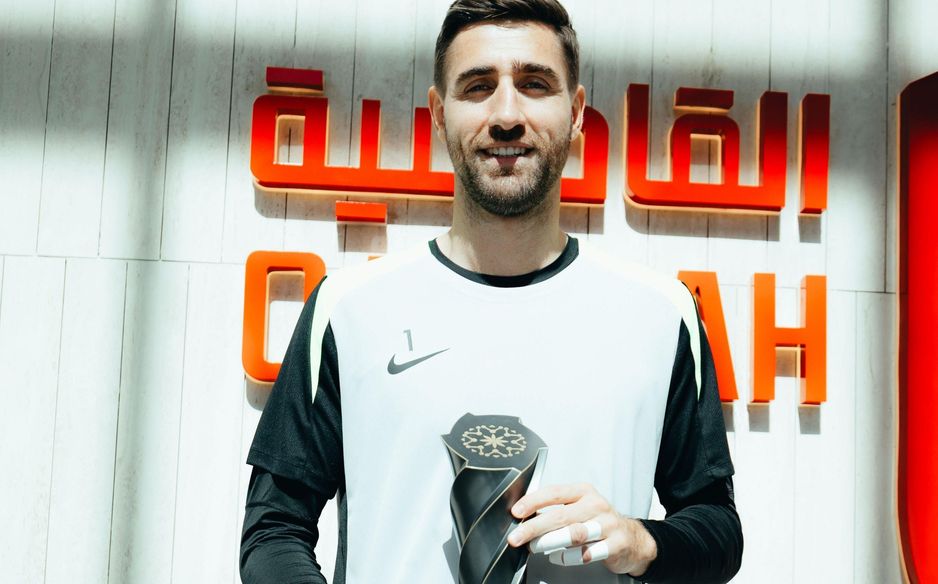 Al Qadsiah's Koen Casteels with his January RSL Goalkeeper of the Month award