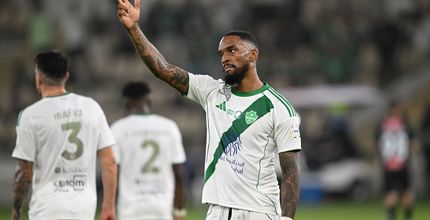 الأهلي يقلب تأخره بهدف.. لانتصار برباعية على حساب النجمة