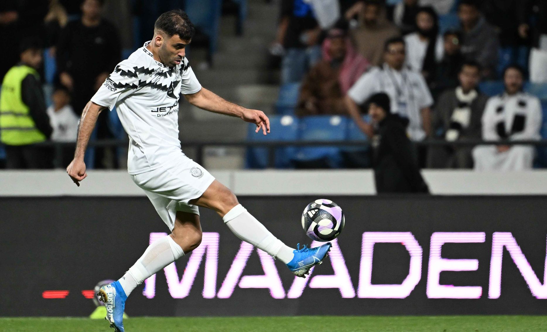 حمدالله عاد للتسجيل بعد الغياب الطويل