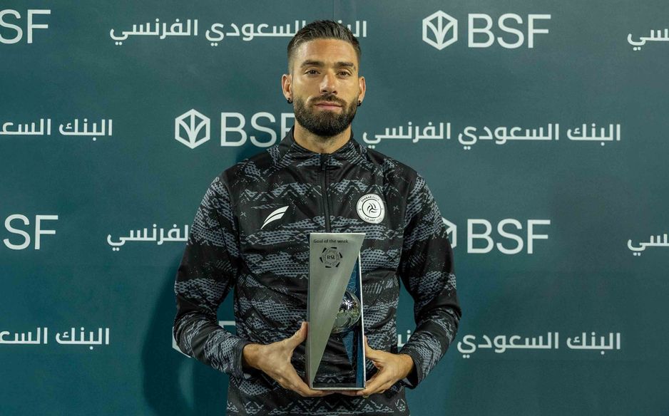 يانيك كاراسكو أسهم بهدفي الانتصار صناعة وتسجيلًا