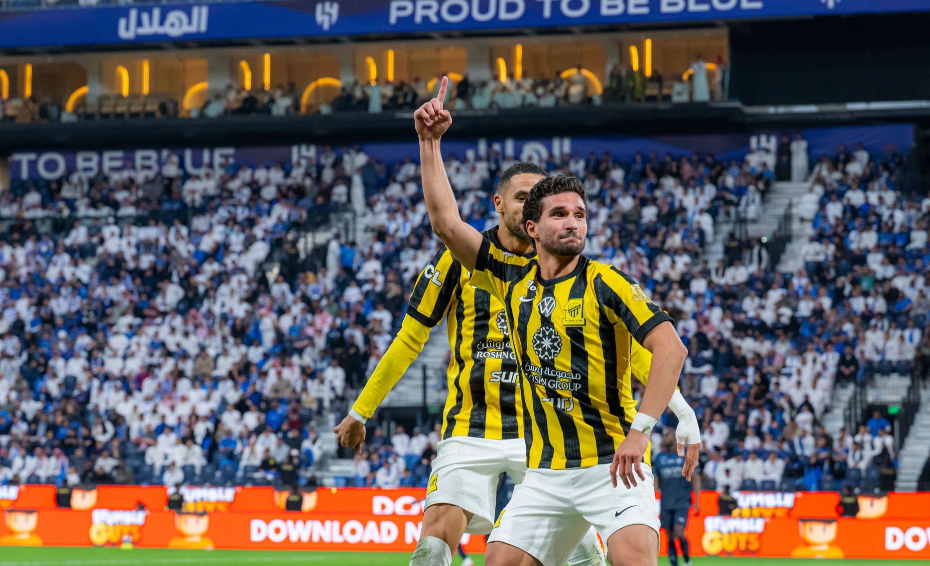 Houssem Aouar equalises for 10-man Al Ittihad at Al Hilal in Saudi Clasico