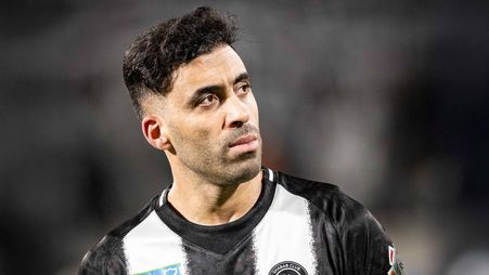 انفرجت أسارير الشبابيين أخيرًا بعودة هدافهم في الموسم الماضي عبدالرزاق حمدالله