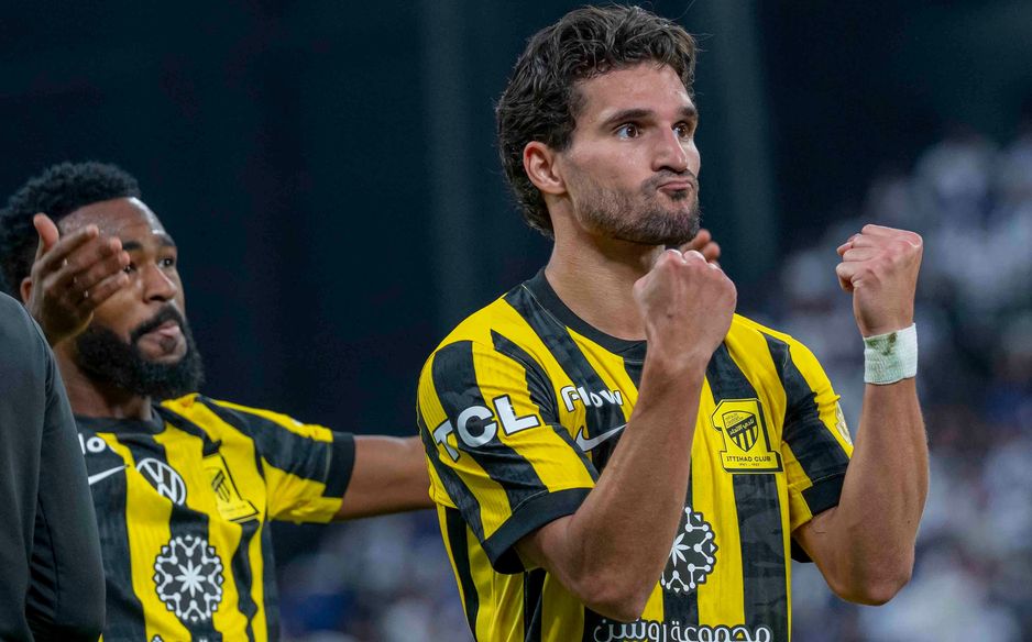 وقف الشنقيطي خلف عوار لتسجيل الهدف الرائع في الكلاسيكو