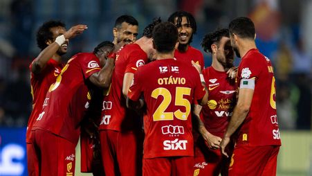 القادسية يكتسح ديربي الشرقية