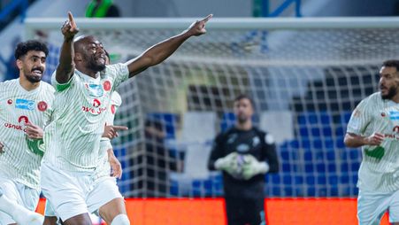 ياكو ميتي يفتتح التسجيل برأسية رائعة في مرمى باتشيكو