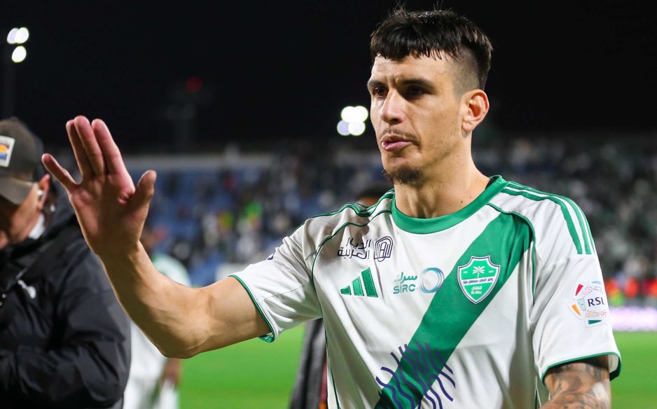 إيبانيز لم يتزعزع ولا للحظة واحدة عن مكانه المدافع الأعلى سعرًا