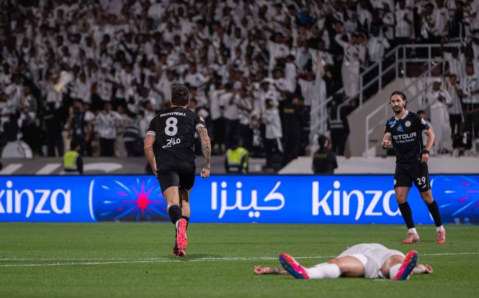 جوش براونهيل أعطى إشارة مبكرة لديربي تهديفي