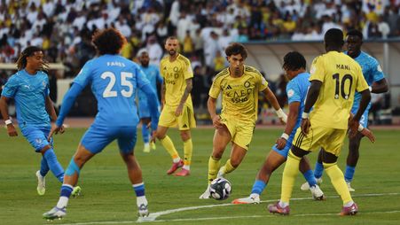 النصر يستهدف تعزيز الصدارة أمام نيوم في ختام الجولة 25