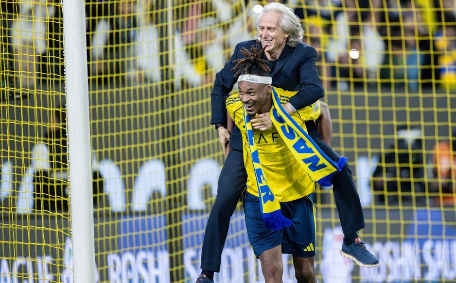 كان التعادل يحقق للنصر صدارة بفارق 13 هدفًا عن الأهلي، لكن سيماكان نجح في الحفاظ على فارق النقطتين