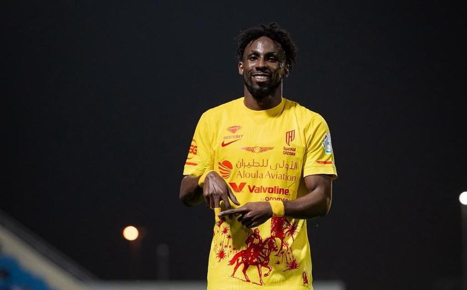 Julian Quinones scores twice for Al Qadsiah at Al Kholood