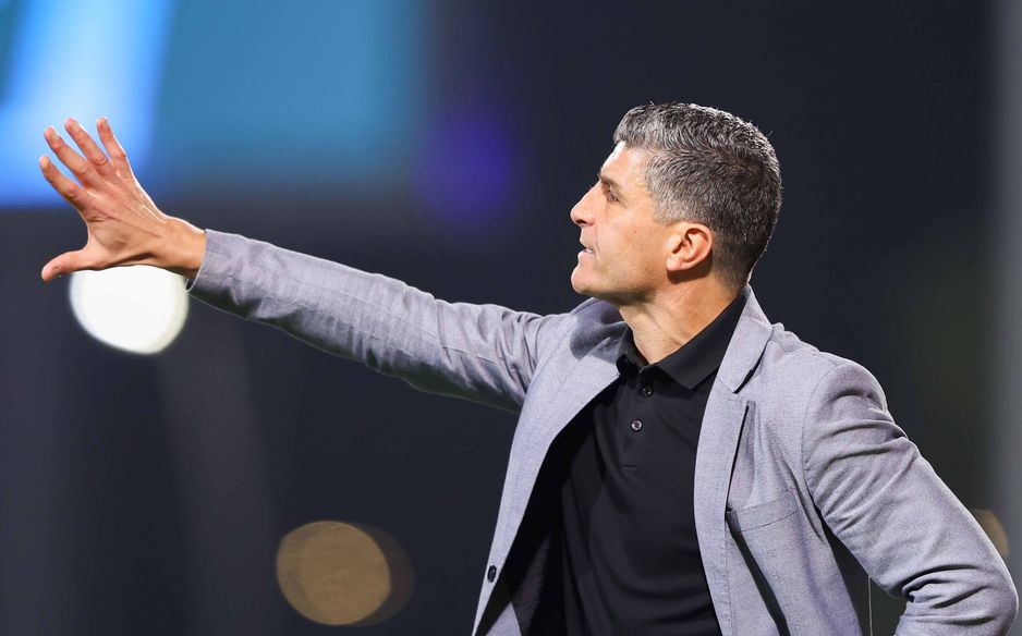 قال بيدرو إيمانويل إنهم حققوا هدفهم من الموسم حين وصلوا لـ 30 نقطة في الجولة الماضية، لكنه بدا غير ممانع بالمزيد