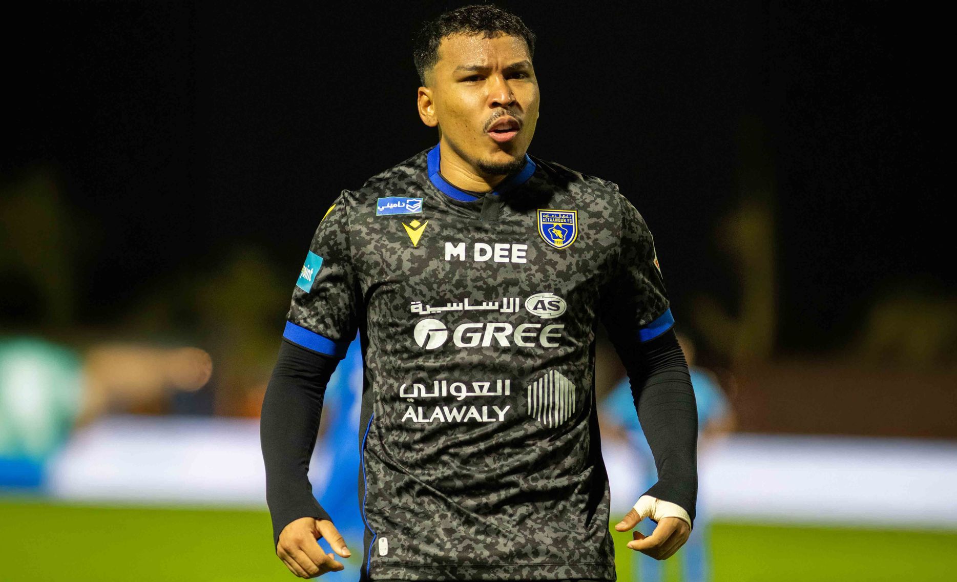 مارتينيز وصل لهدفه الـ 20