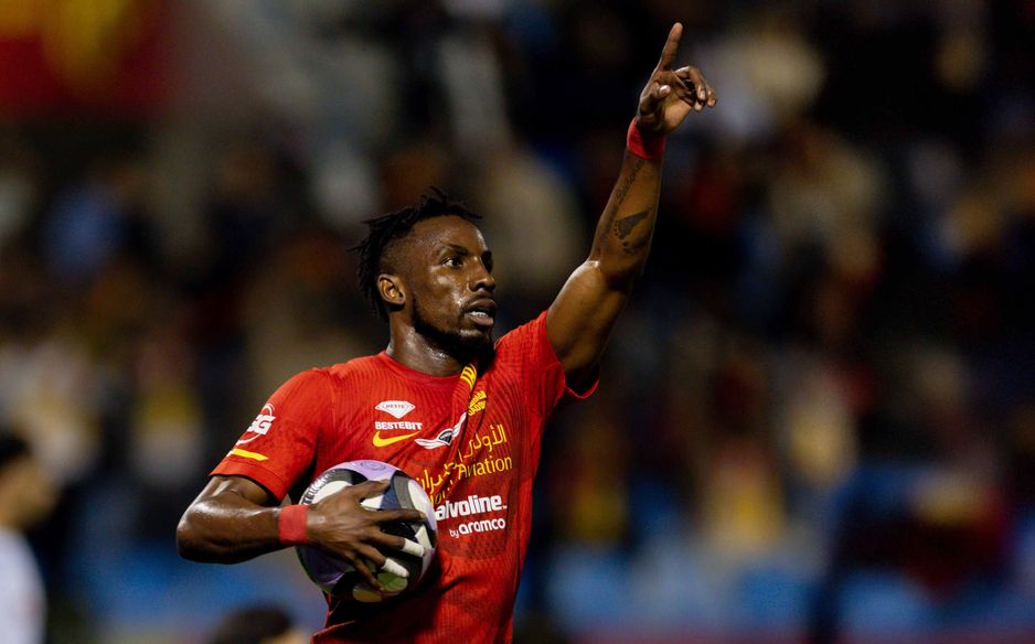 يتفوق كينونيس على جميع الهدافين الذين سجلوا أكثر من خمسة أهداف في معدل التسجيل قياسًا بدقائق المشاركة