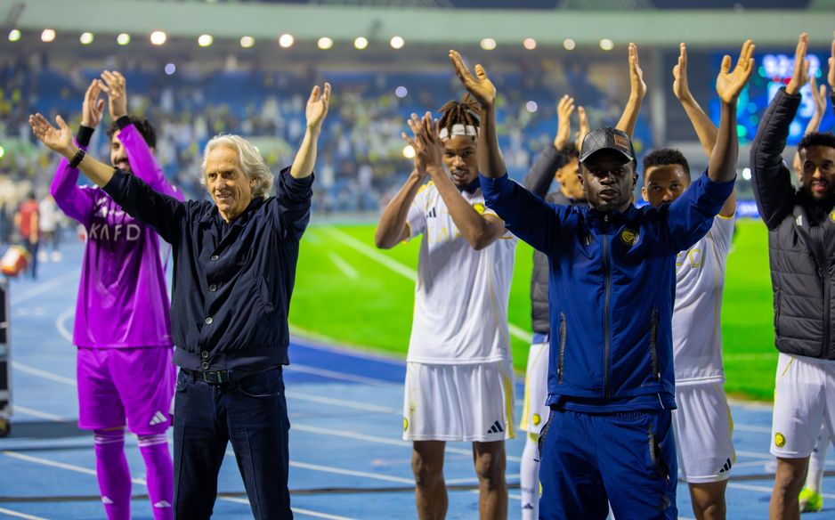 The injured Sadio Mane leads Al Nassr's celebrations at Al Khaleej