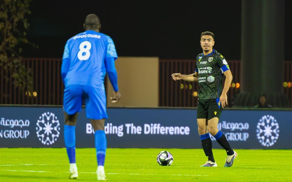 Al Taawoun captain Aschraf El Mahdioui starred in side's 2-2 draw at NEOM SC