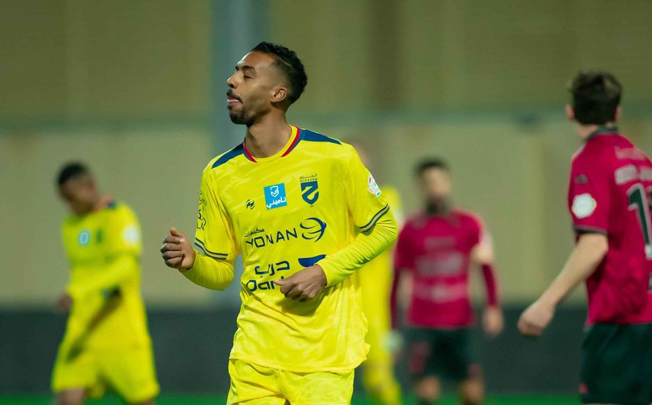 تفوق الحزم على الخلود في الملعب، وكذلك تفوق عليهم في الفانتزي بإضافة الحبشي في تشكيلة النجوم، فأصبح لدى الحزم 8 لاعبين سبق لهم التواجد ولا يزال الخلود بـ 7 لاعبين فقط