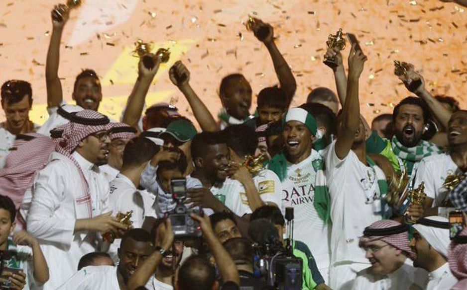 الأهلي البطل في 2016 كانت تفصله نقطة واحدة عن الهلال المتوج في الموسم الذي يليه