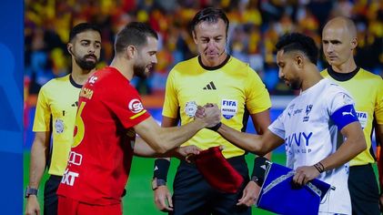 سالم الدوسري وناتشو في مواجهة مباشرة