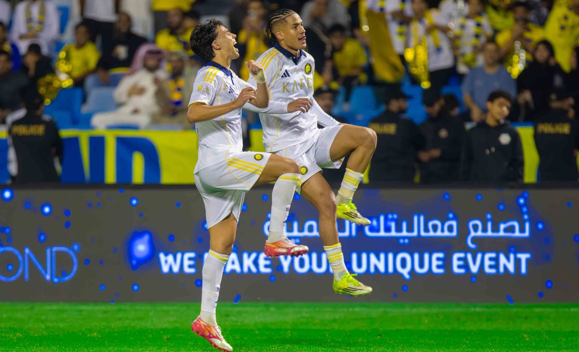 صافرة العودة.. النصر لتعزيز الصدارة والاتحاد في مهمة التعويض